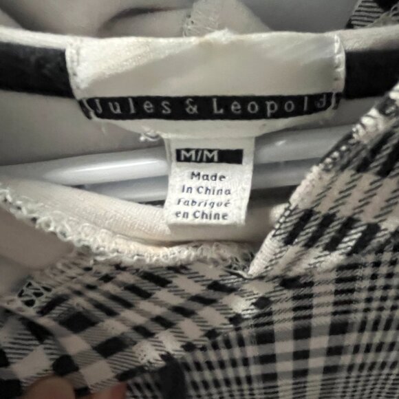 Jules and Leopold Black and White Plaid Sweater/Hoodie - Picture 2 of 3